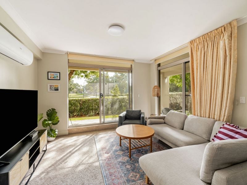2/102 William Street, Five Dock