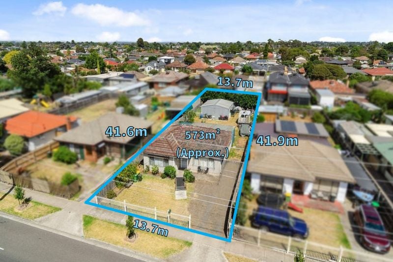 19 Keon Parade, Reservoir