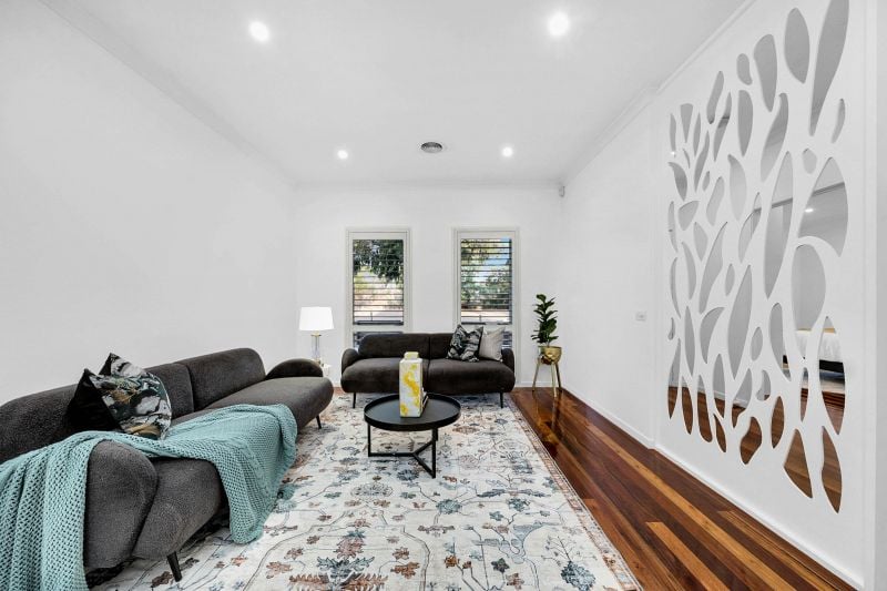 19 Stonebridge Rise, Epping