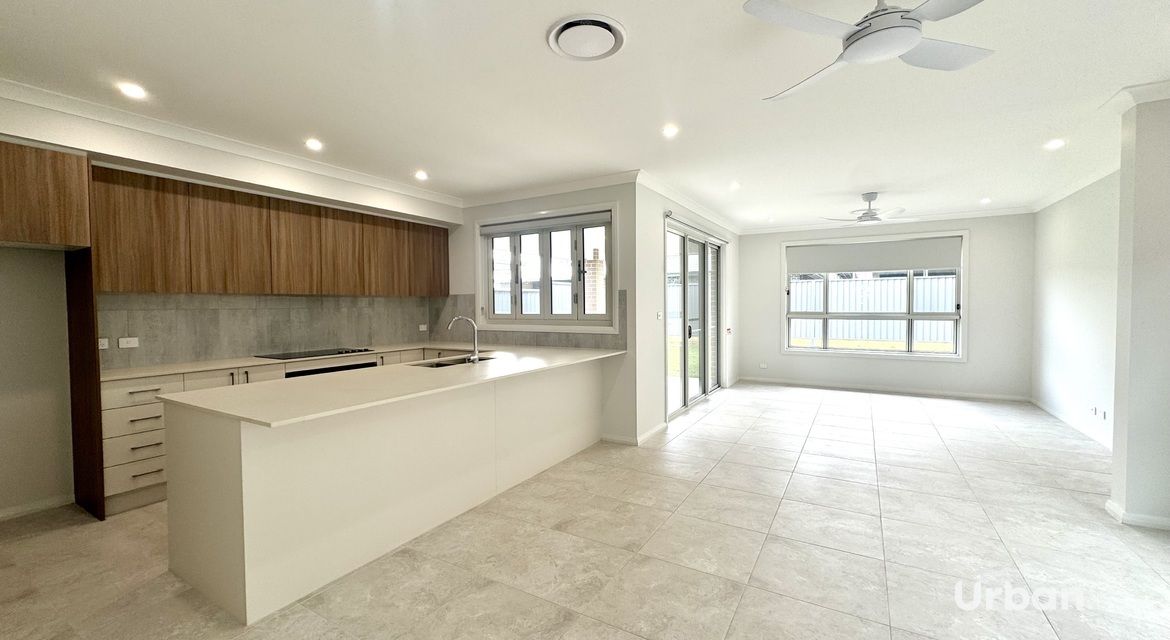 Oran Park 6 Chesterman Loop