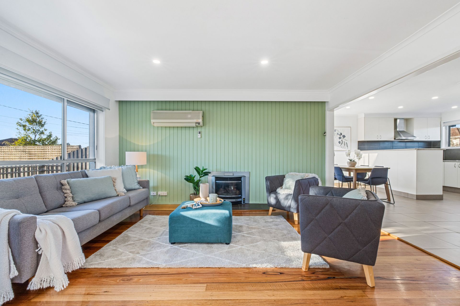 Stylish Family Living In A Quiet & Secure Court