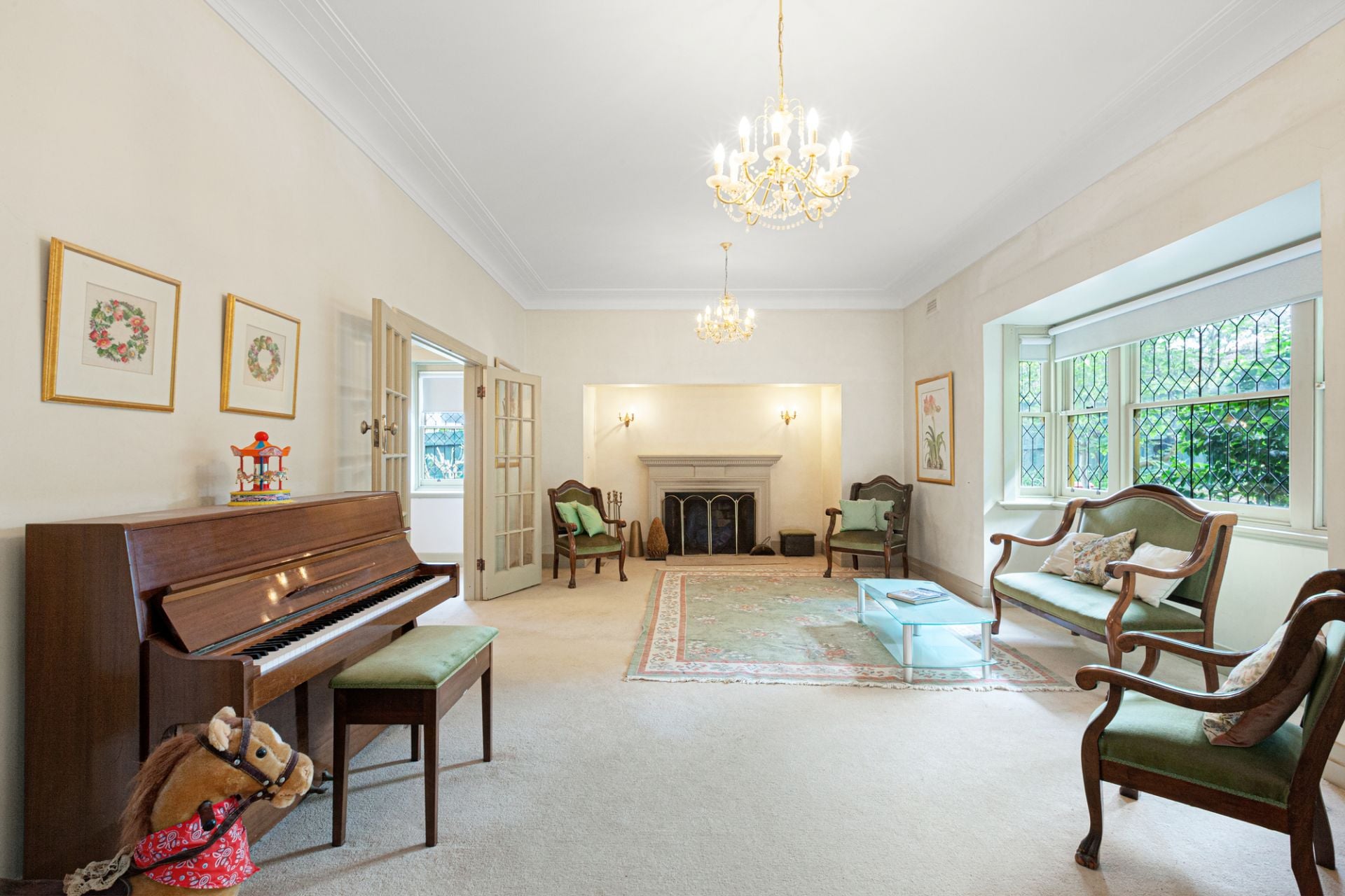 4 Viewbank Road, Glen Iris, Glen Iris - Thumbnail 2
