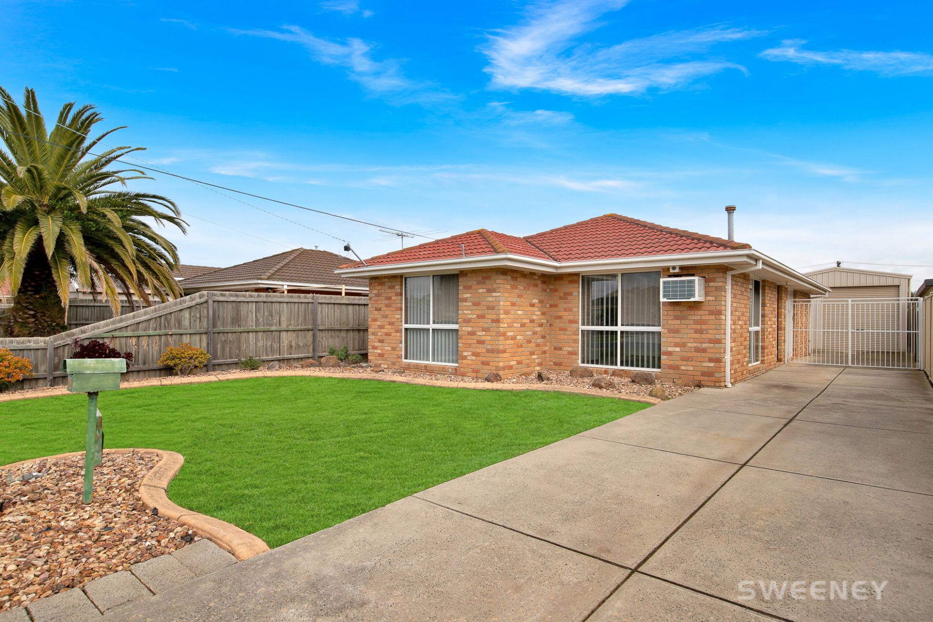 25 Whitehead Court, Altona Meadows - Thumbnail 2