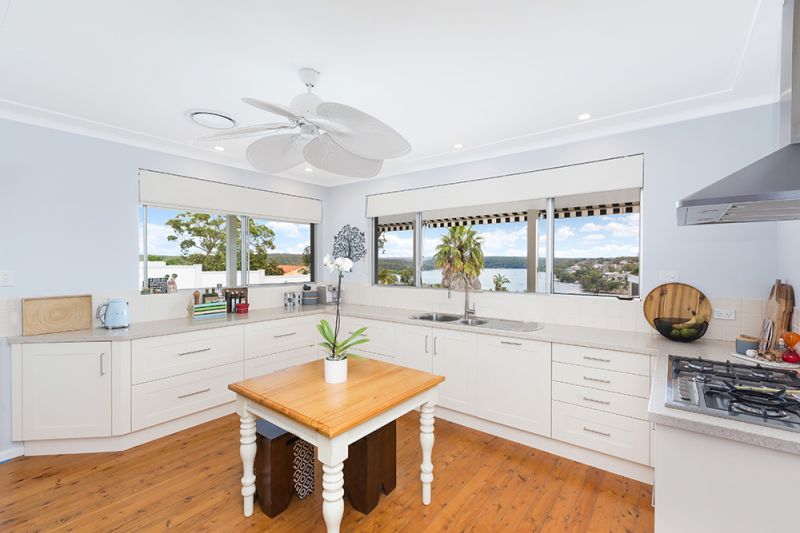 14 Trevalsa Place, BURRANEER, Burraneer - Thumbnail 3