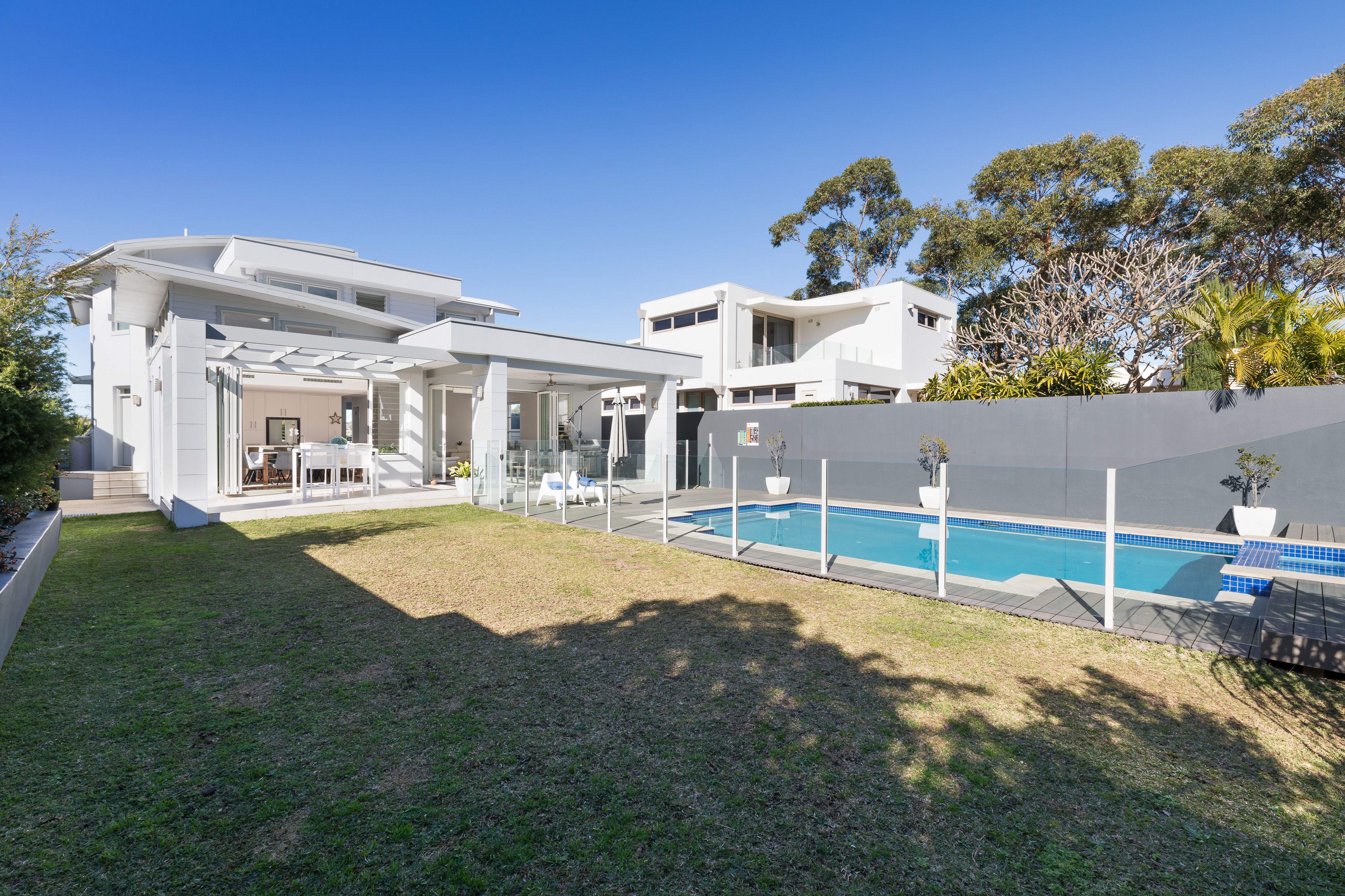 3 Hazel Place BURRANEER 2230