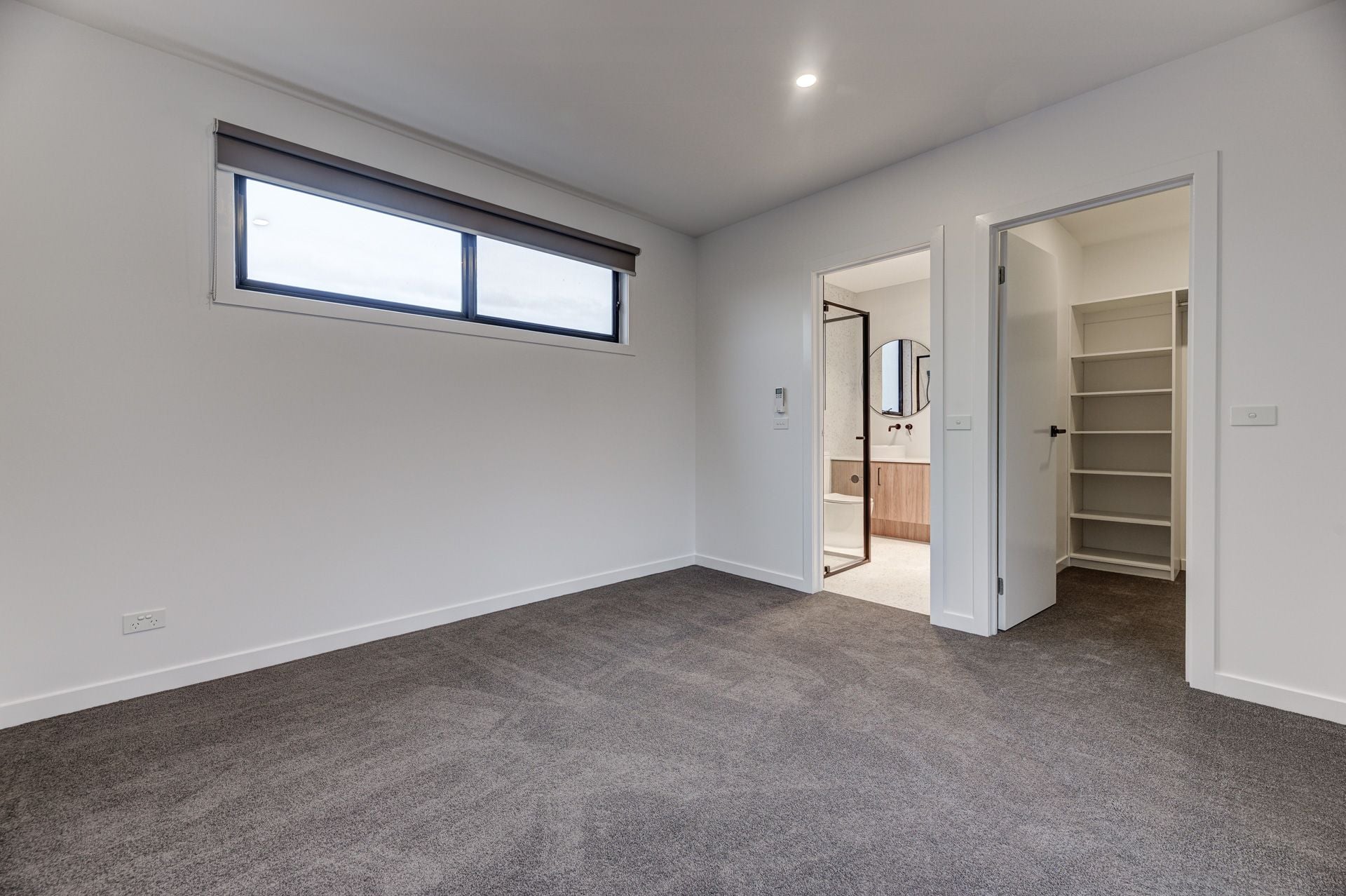 Modern Two-Bedroom Townhouse in a Prime Reservoir Location