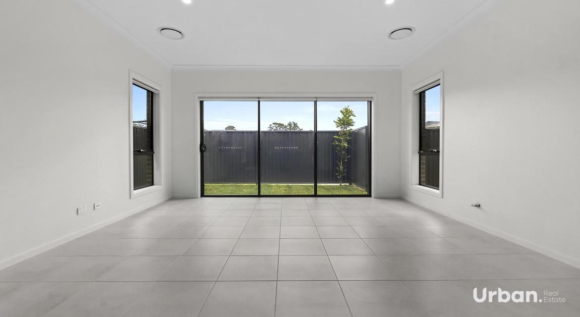 Austral 386 Tenth Avenue