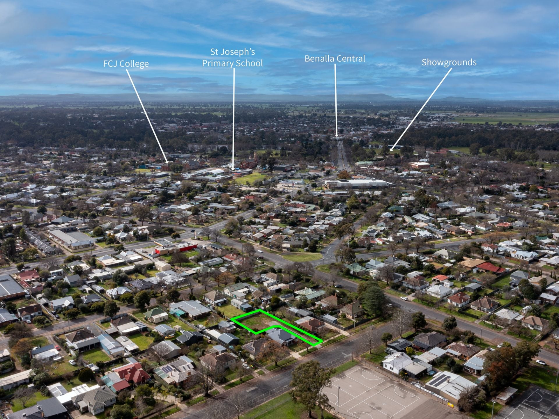 2/8 Bond Street BENALLA, Benalla - Image 1