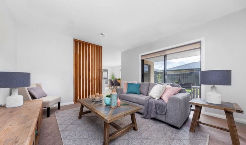 17 Sparrow Street Googong NSW, Googong - Image 1
