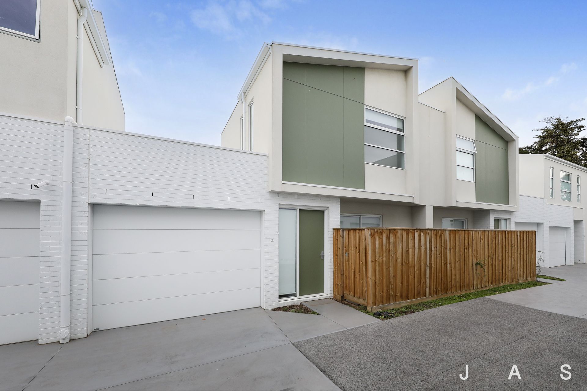 2/71 Cypress Avenue Brooklyn VIC, Brooklyn - Thumbnail 2