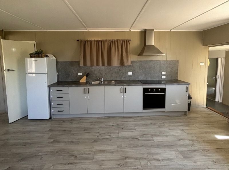 34 Dolphin Road Fisherman Bay SA, Fisherman Bay - Thumbnail 2