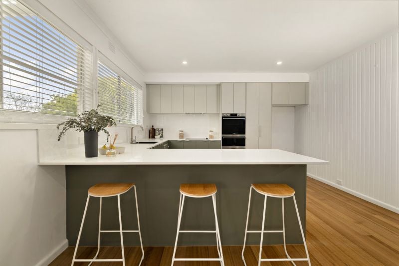 23 New Road, Oak Park