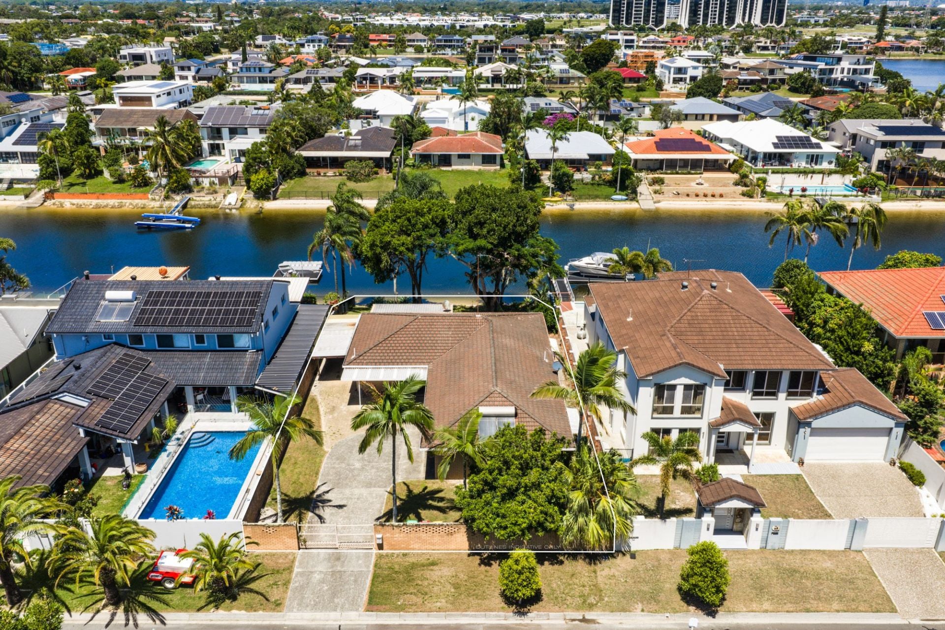$ 2,308,000, Broadbeach Waters - Thumbnail 3