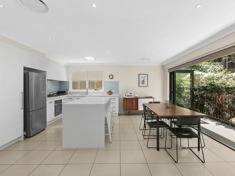 9 Hazel Crescent, Thirroul - Thumbnail 2