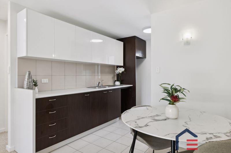 8/11 Tanunda Drive, Rivervale