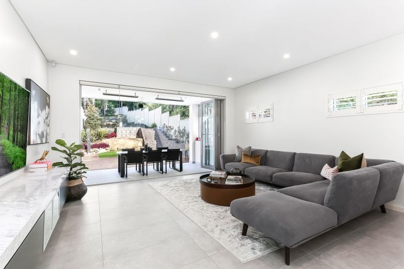 150b The Esplanade SYLVANIA 2224