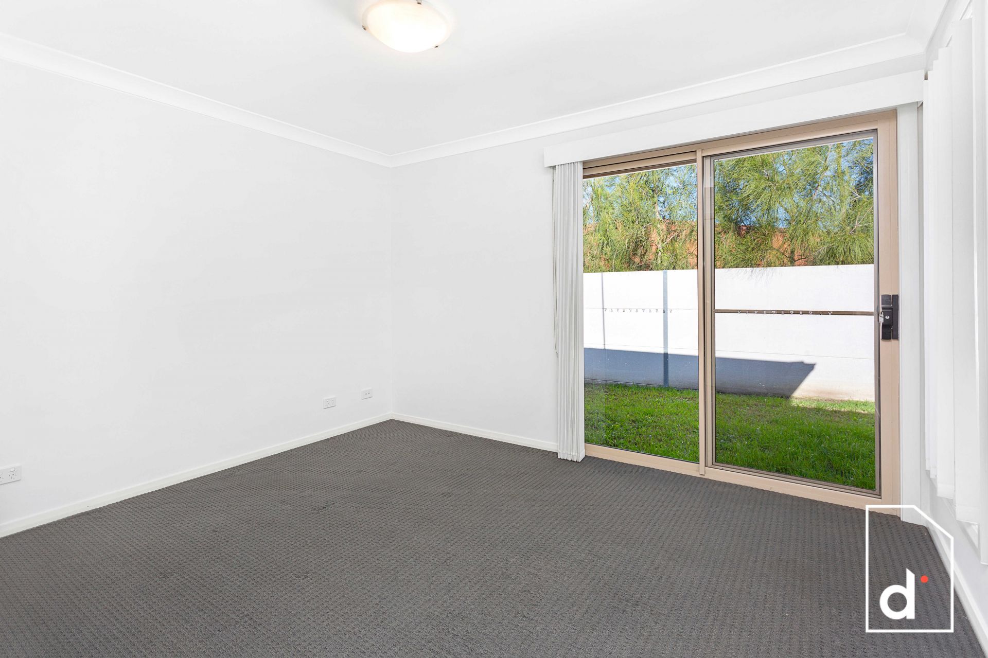 27 Churchill Circuit, Barrack Heights NSW