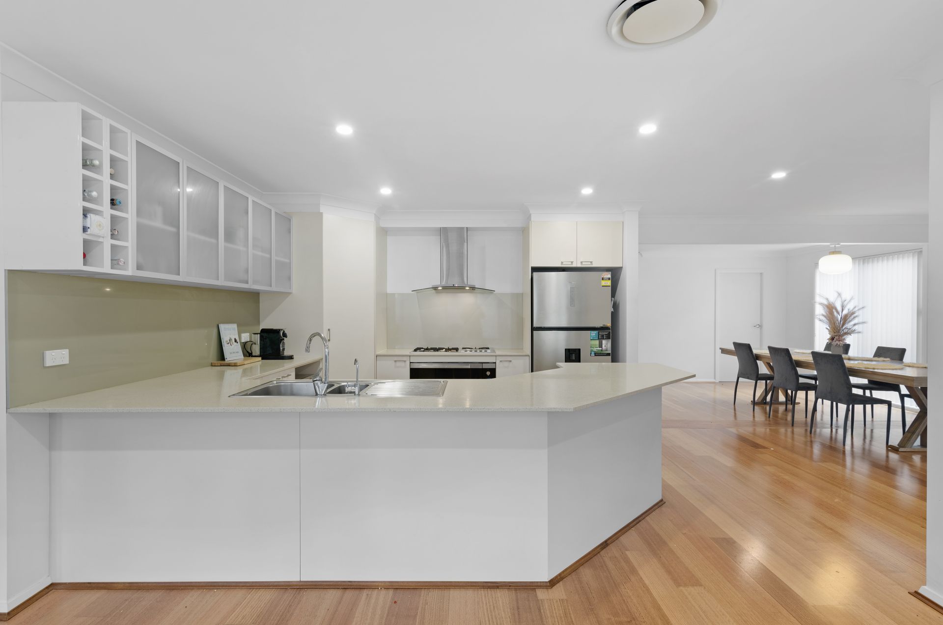 18 Narrabeen Close Mardi NSW, Mardi - Thumbnail 2