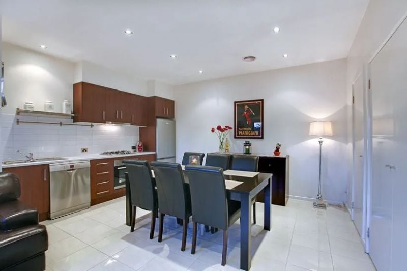 10/27-29 Miranda Road, Reservoir