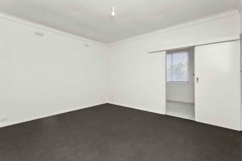 10 Travers Street, Thomastown