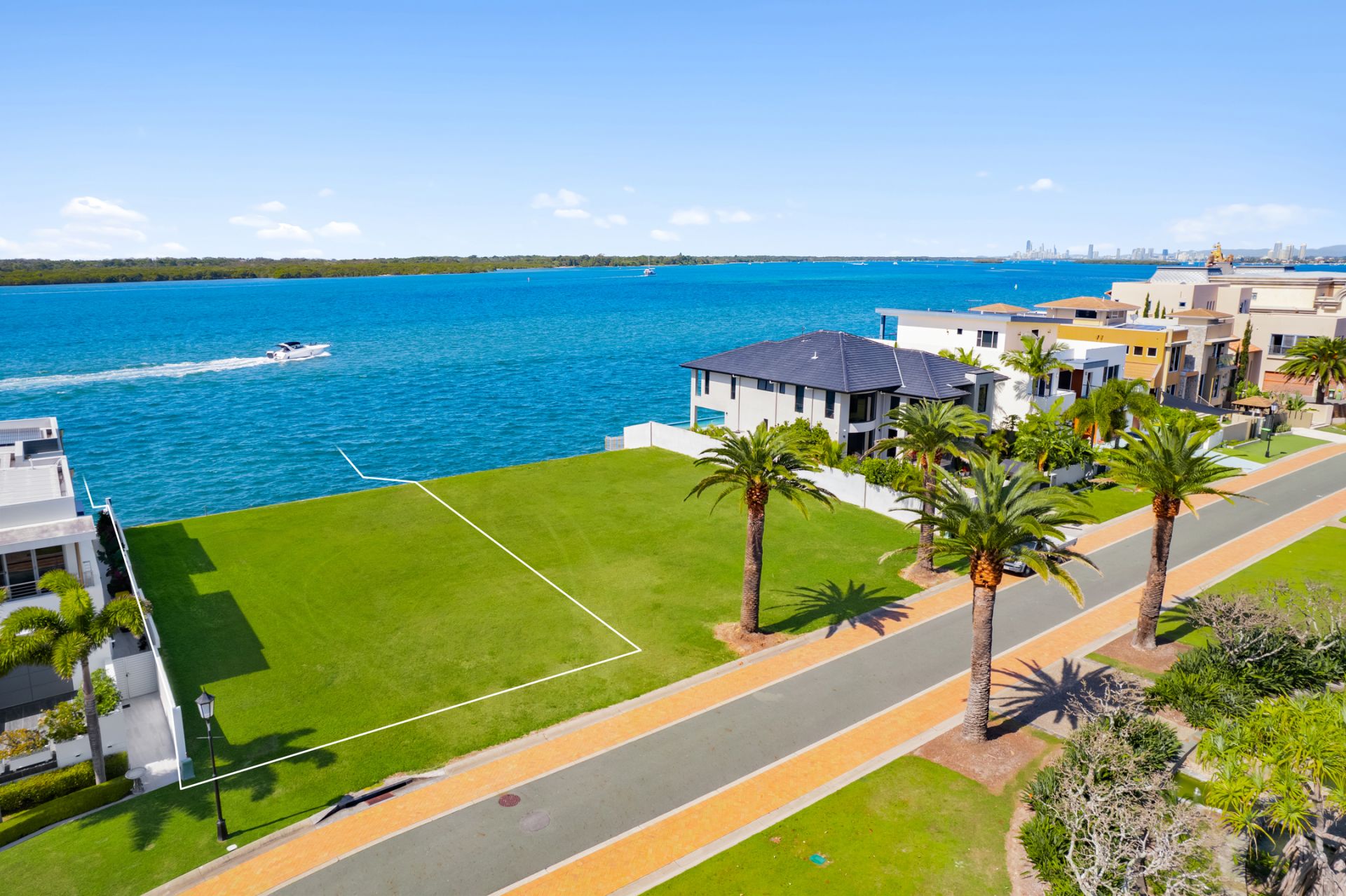 11 Parklane Terrace, Sovereign Islands QLD 4216, Sovereign Islands - Thumbnail 7