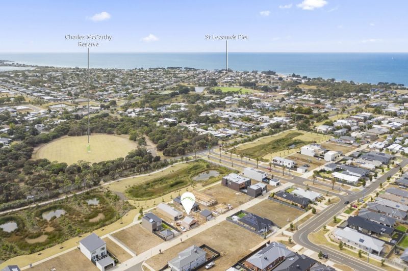 253/24 Armstrong Walk, St Leonards - Image 1