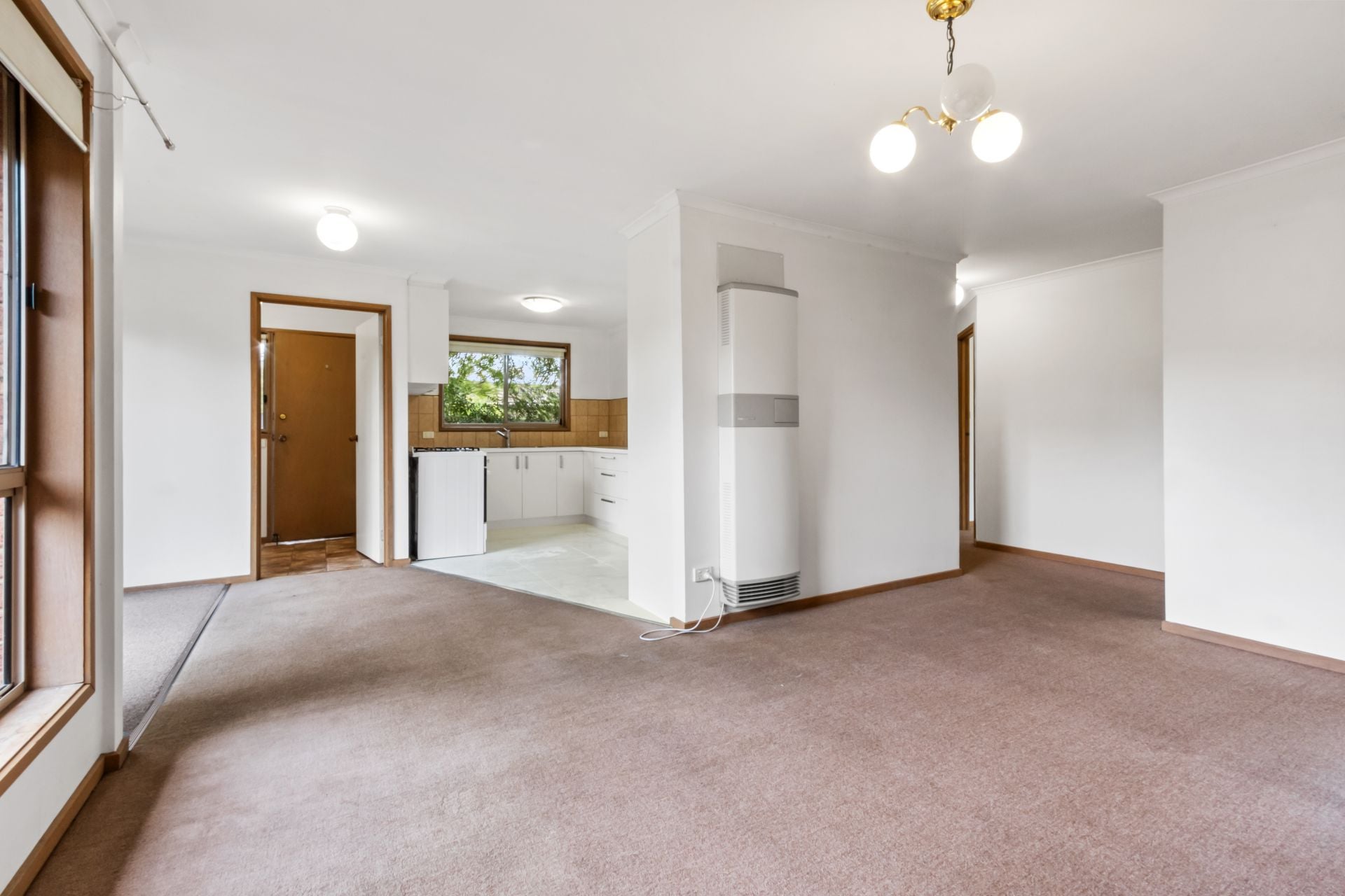 IF YOURE LOOKING FOR SPACE, LOOK NO FURTHER!!