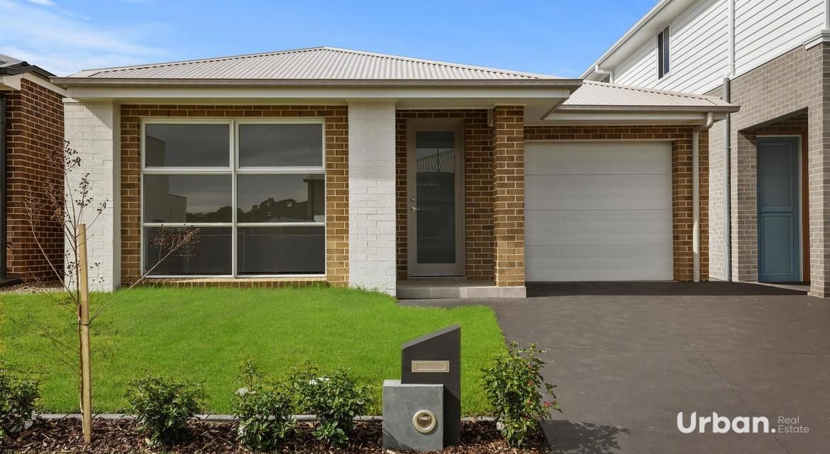 Austral 15 Parhelion Street