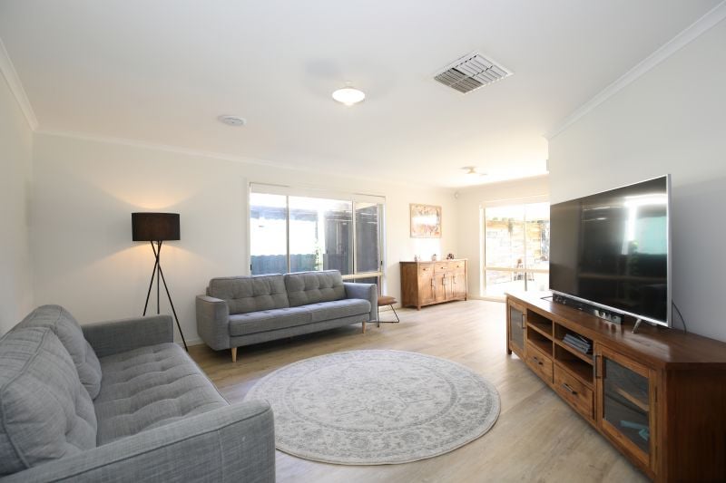 10 Hawkesbury Court, Thomastown