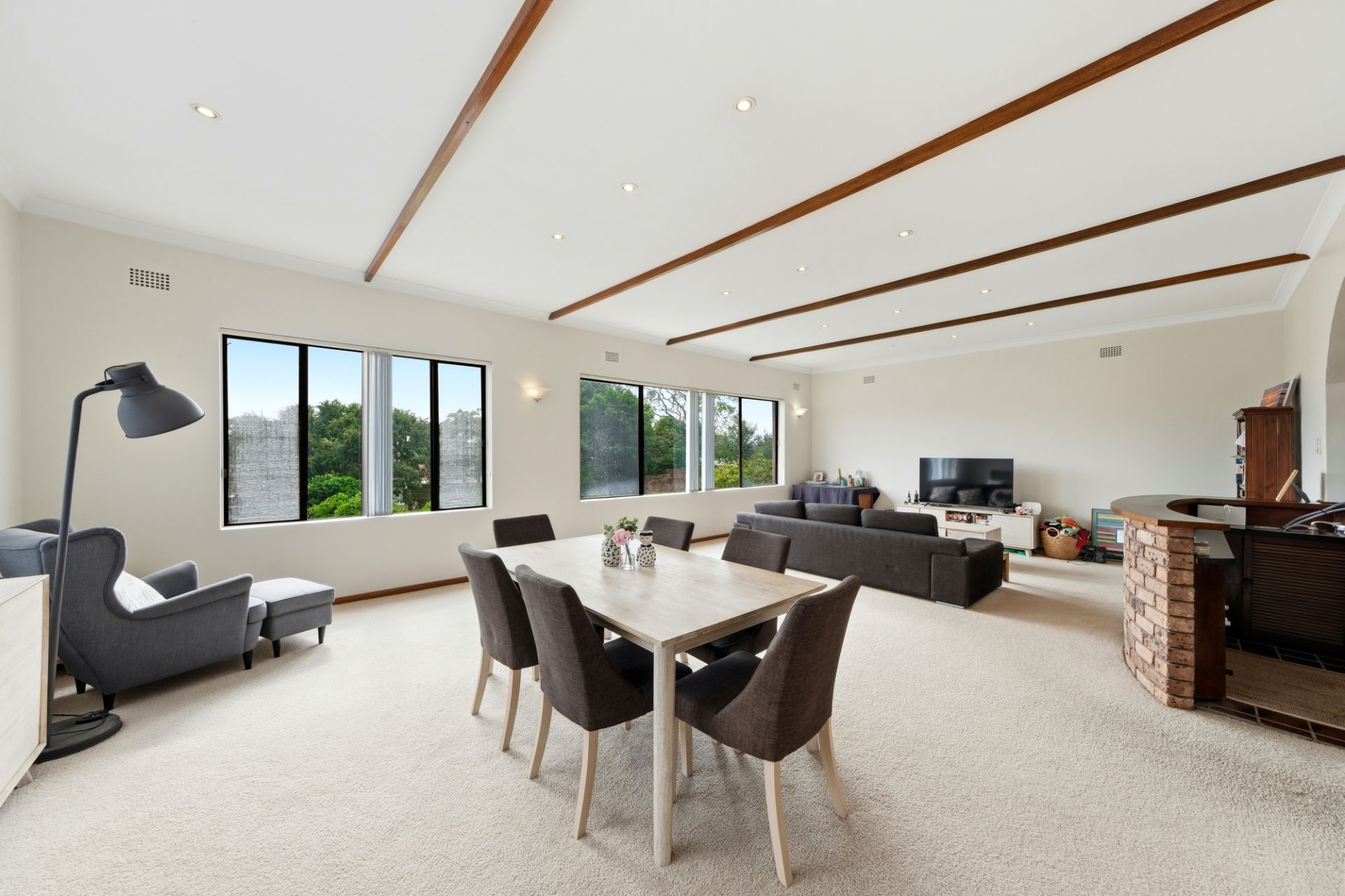12 Benwerrin Avenue, Carss Park, Carss Park - Thumbnail 5