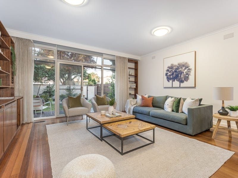 17 Eskdale Road, Caulfield North, Caulfield North - Thumbnail 5