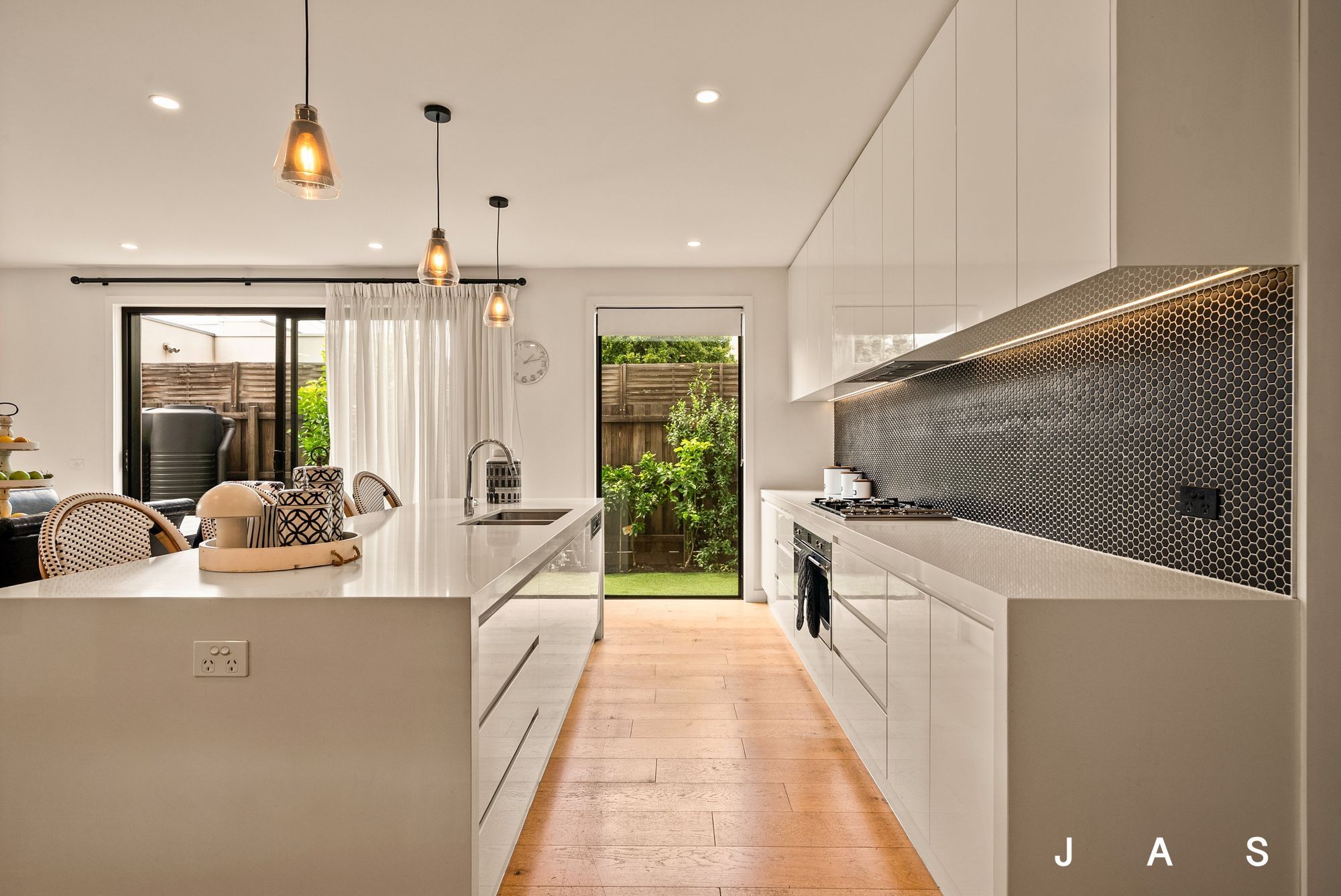 116 The Avenue Spotswood VIC, Spotswood - Thumbnail 4