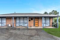98 Clairmont Avenue, Cranbourne VIC