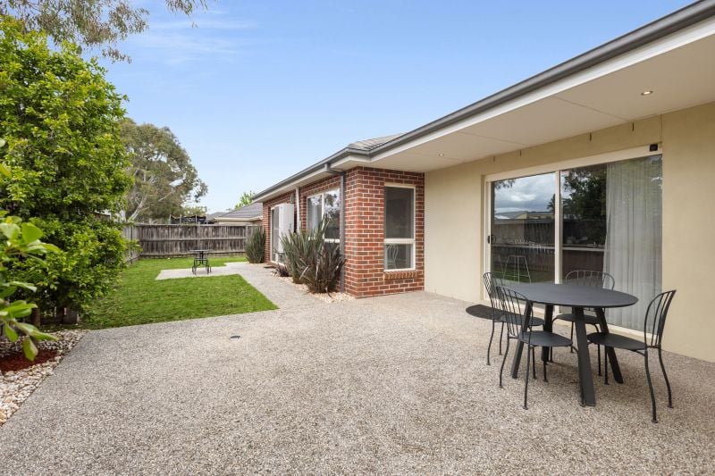 12 Shine Walk, Epping