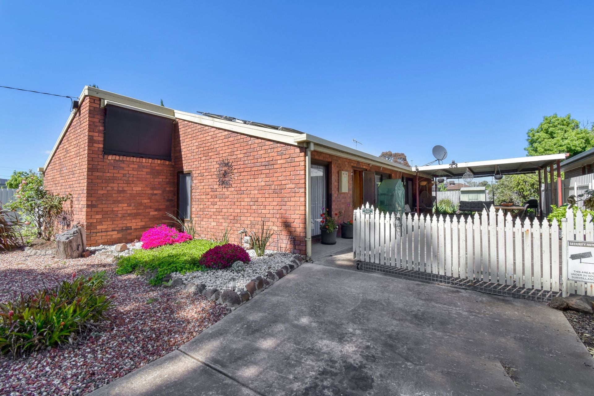 33 Bucknall Street, Carisbrook - Thumbnail 2