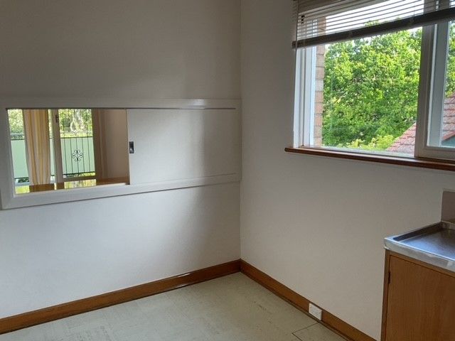Spacious Light Filled Apartment!