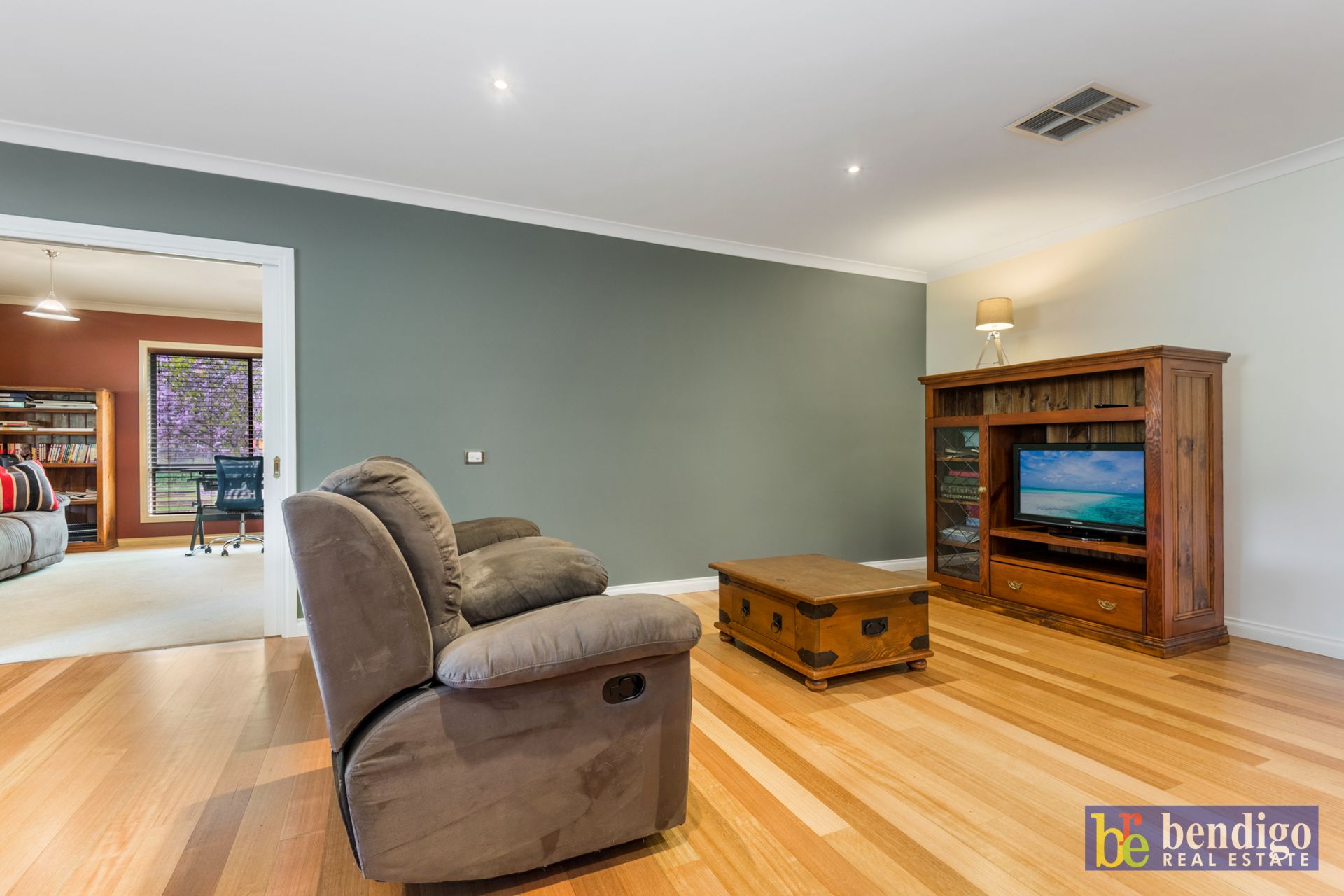 37 Pioneer Drive Maiden Gully VIC, Gully - Thumbnail 3