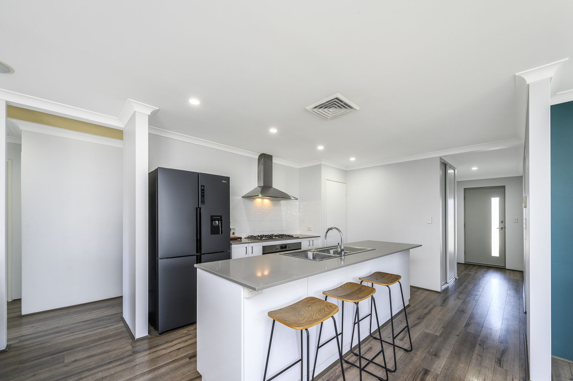 12 Relic Boulevard Aveley WA, Aveley - Thumbnail 4