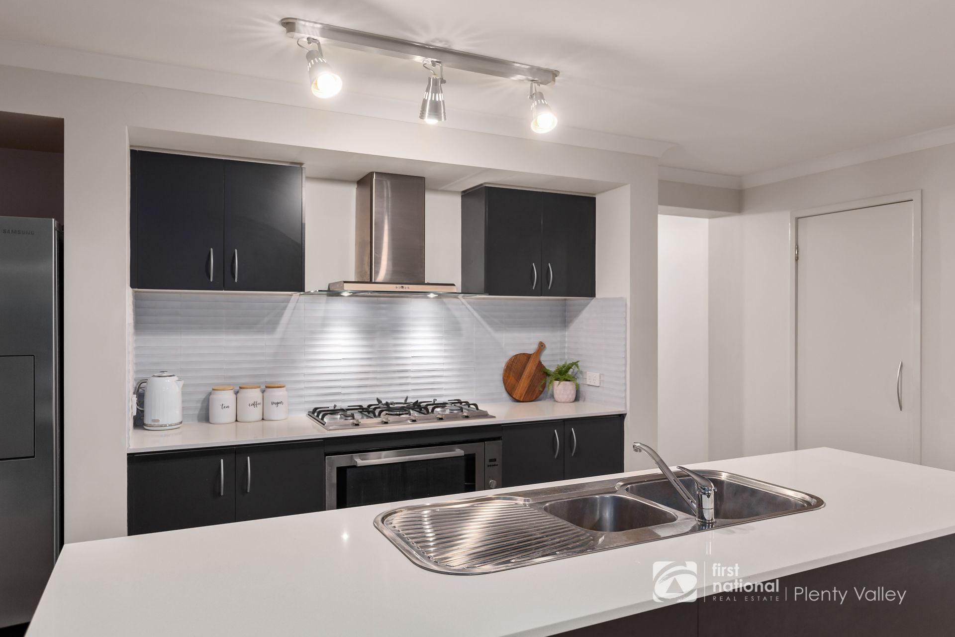 22 Shepherds Way Mernda, Mernda - Thumbnail 7