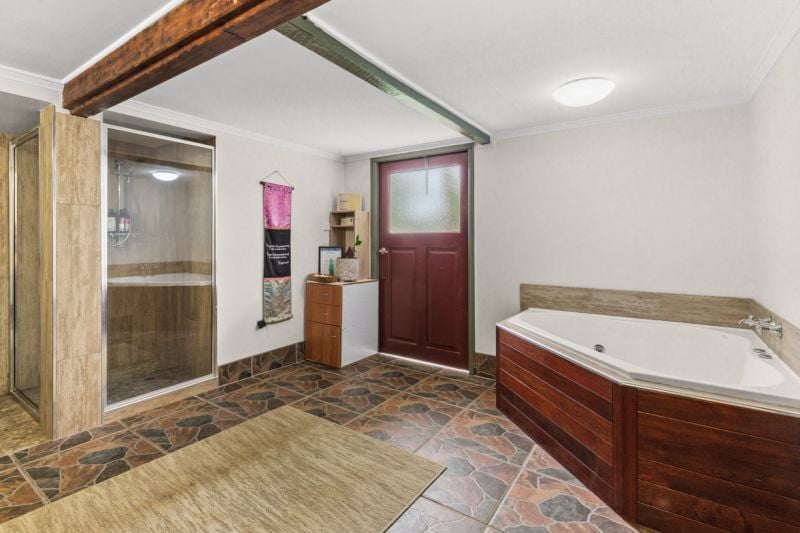 17 Lilian Street, Herberton QLD, Herberton - Thumbnail 8