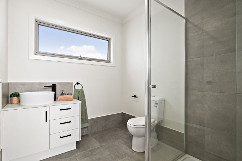 2/14 Marcia Street, Thomastown