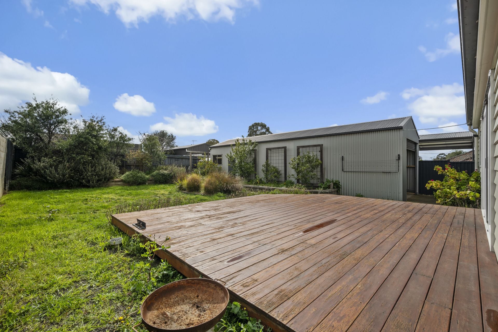 Spacious Family Home in Prime Greensborough Location