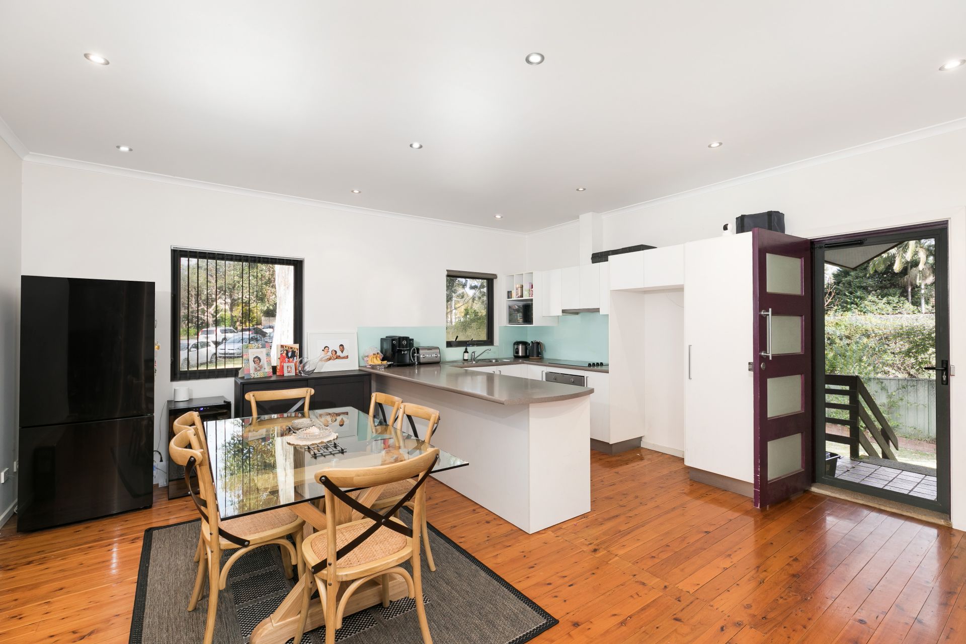 33 Hinkler Avenue, CARINGBAH, Caringbah - Thumbnail 2