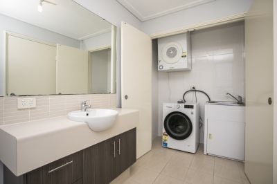 9/35 Brushfoot Boulevard, Success