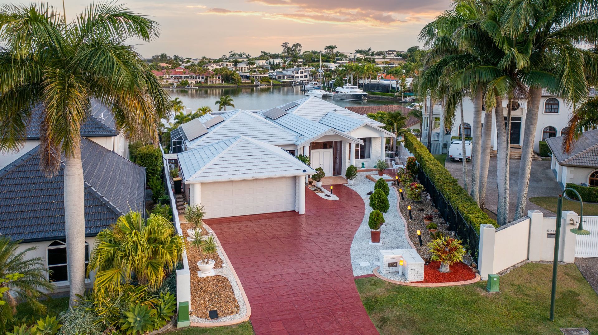 5708 Observation Crescent, Sanctuary Cove QLD 4212, Sanctuary Cove - Thumbnail 2
