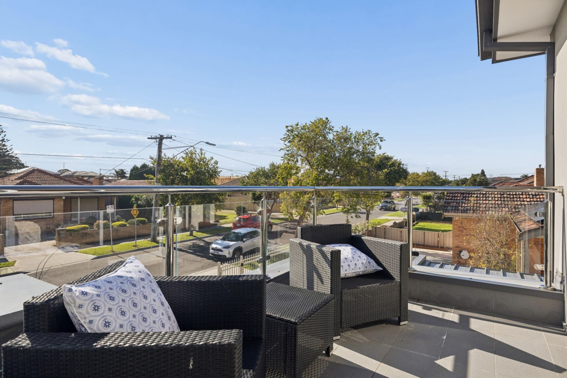 Contemporary Elegance And Low-Maintenance Luxury