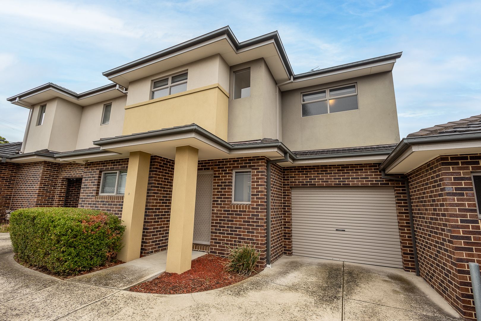 For Lease – Stylish 2-Bedroom Townhouse