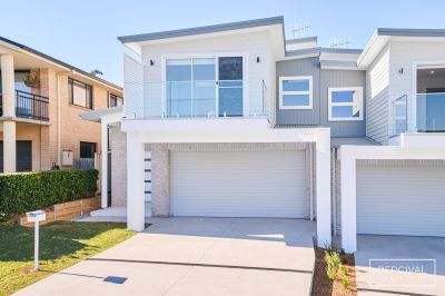 EXPANSIVE NEW BUILD IN POPULAR LIGHTHOUSE PRECINCT