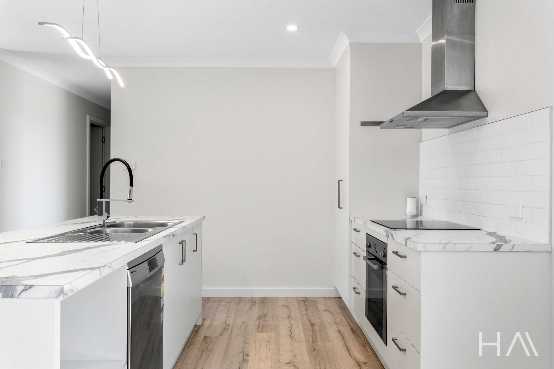 35 Hillary Street St Leonards, St Leonards - Thumbnail 6