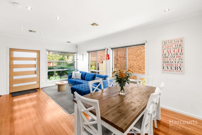 12 Chelsworth Place, Caroline Springs